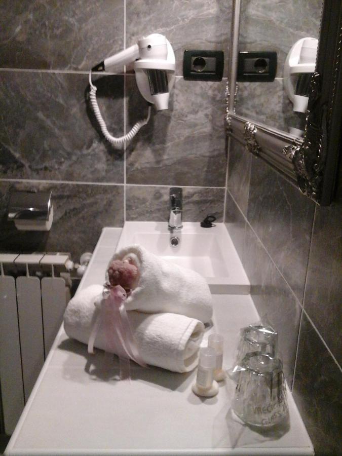 Villa Milli B&B 罗维尼 外观 照片