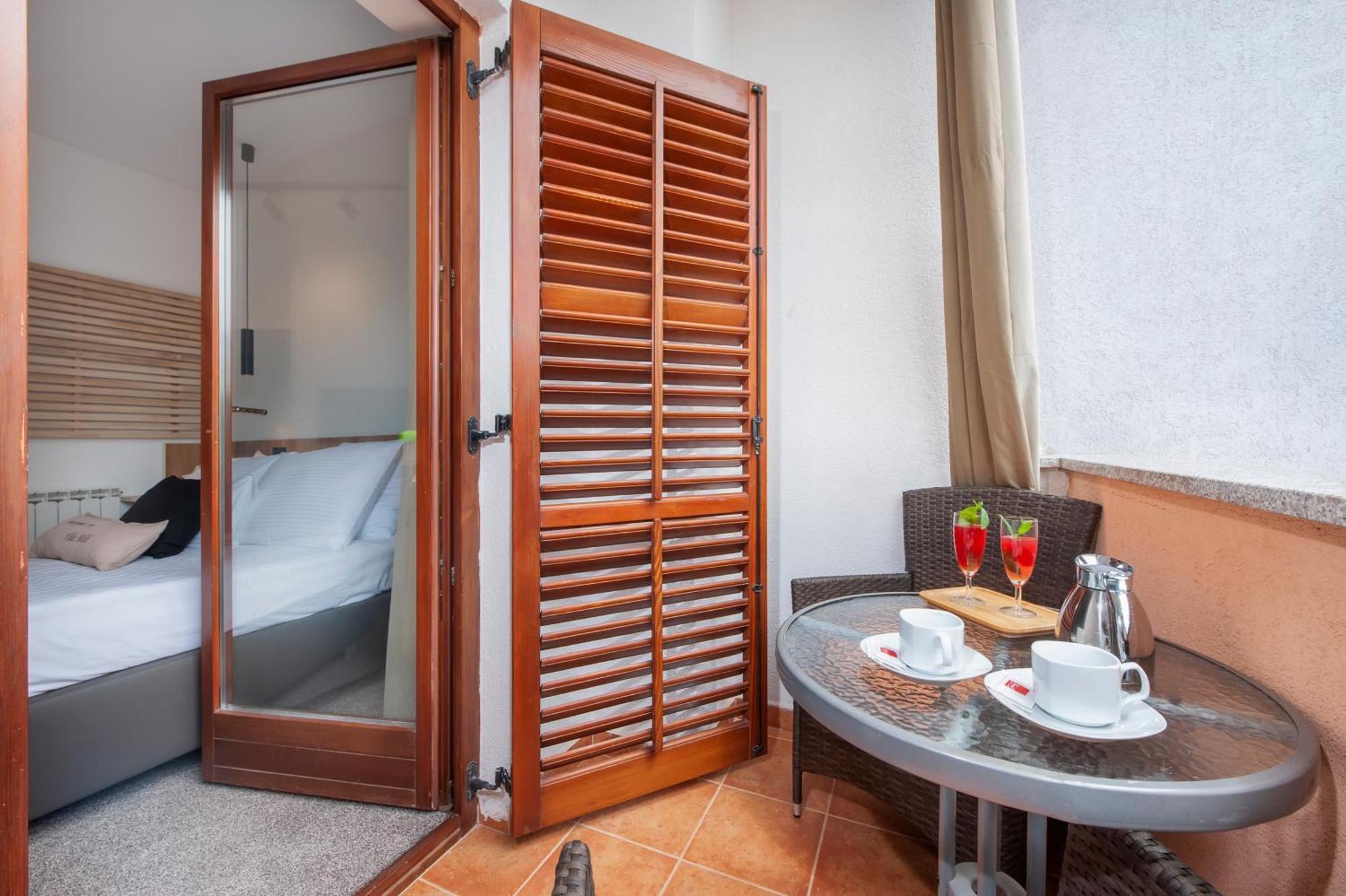 Villa Milli B&B 罗维尼 外观 照片