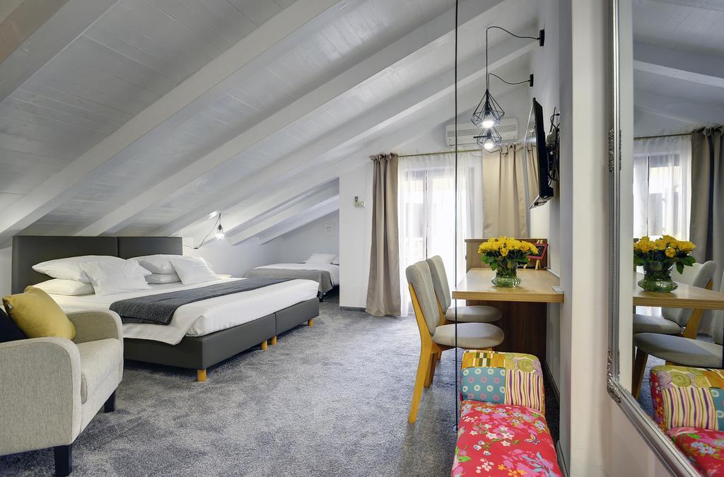 Villa Milli B&B 罗维尼 外观 照片